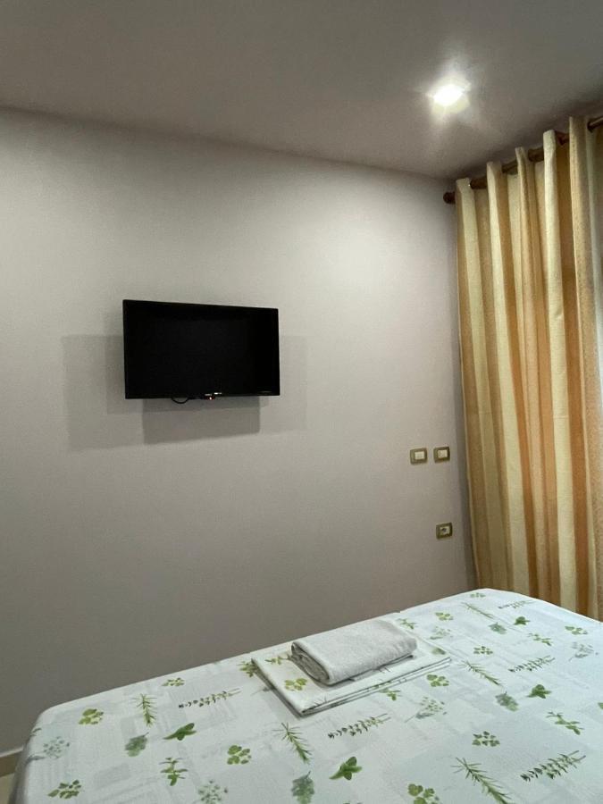 Vila Vadeha Pogradec Exterior photo