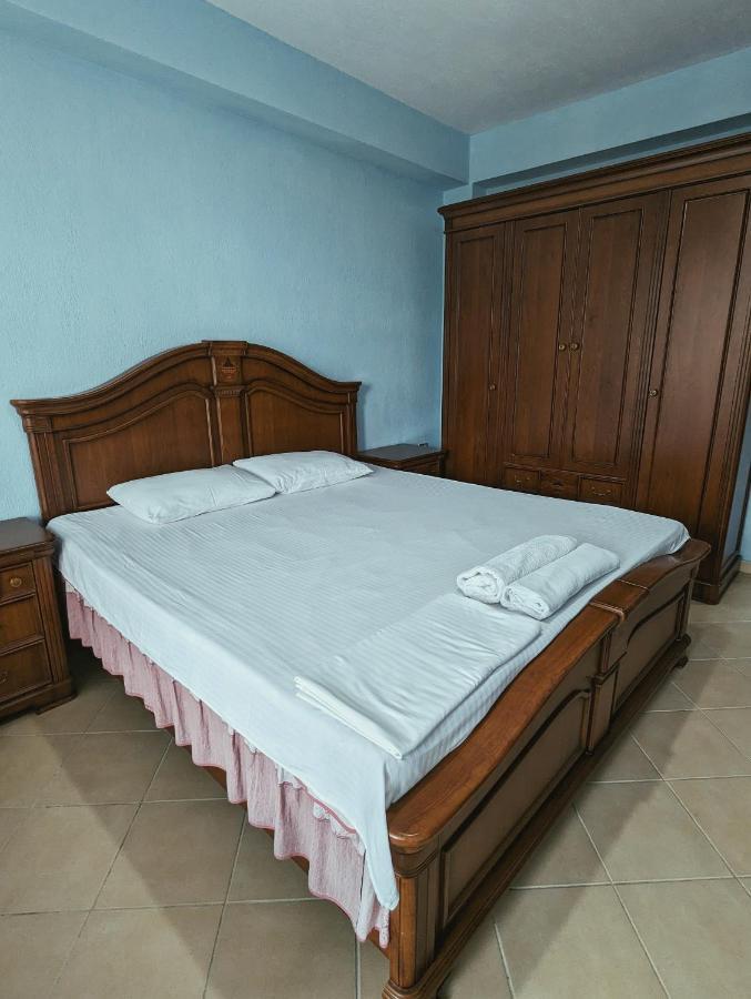 Vila Vadeha Pogradec Exterior photo