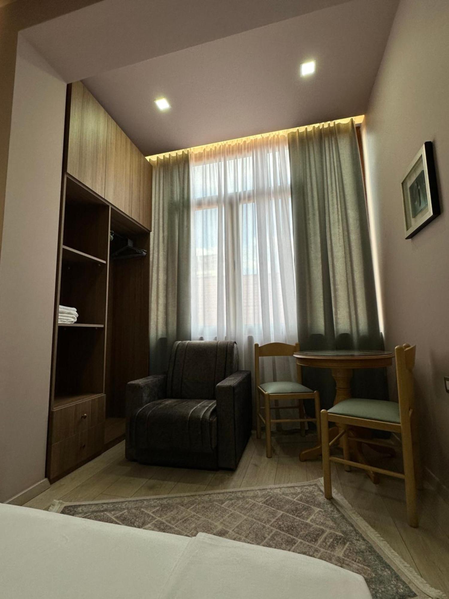 Vila Vadeha Pogradec Exterior photo