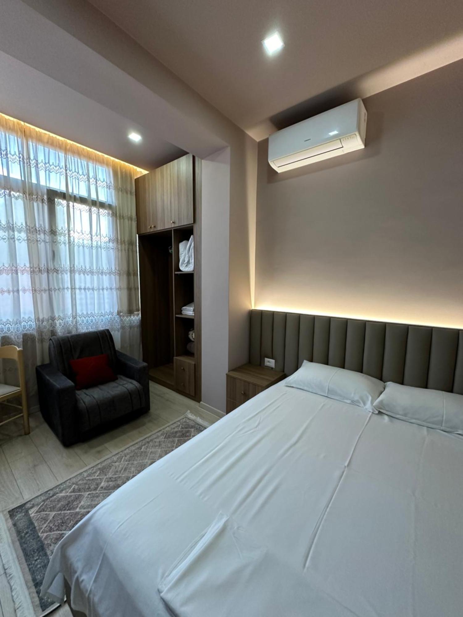 Vila Vadeha Pogradec Exterior photo